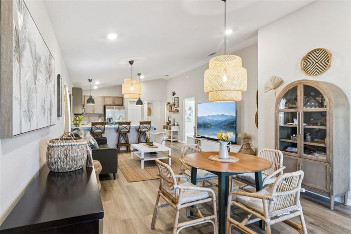 Image No.10-3 Bed House for sale