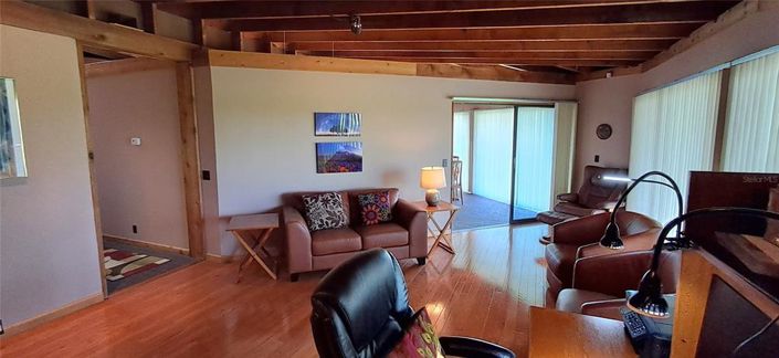 Image No.18-3 Bed House for sale