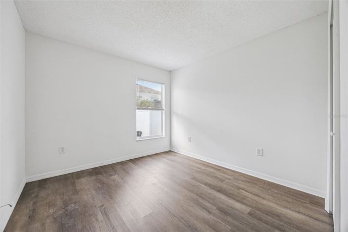 Image No.28-4 Bed House for sale