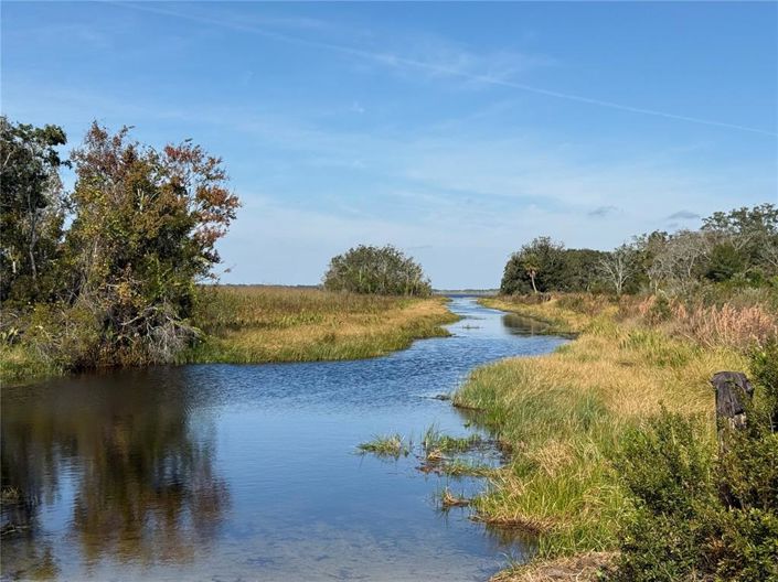 Image No.11-3 Bed House for sale