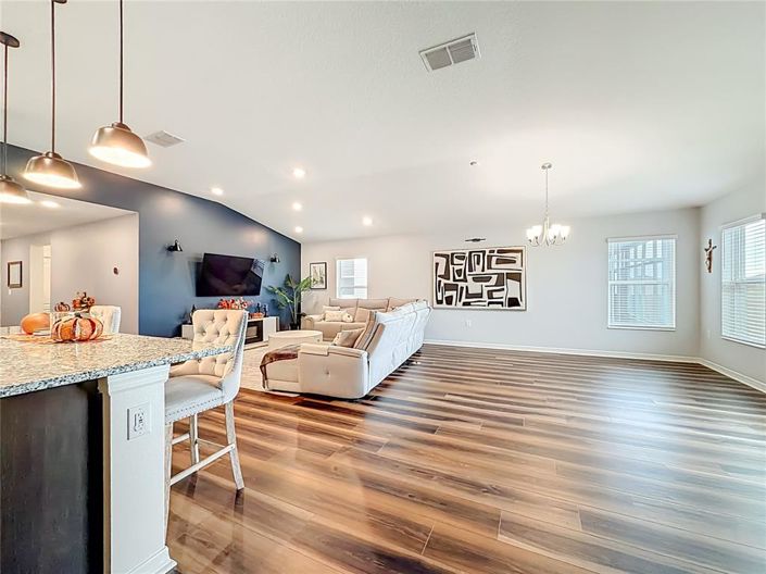 Image No.16-4 Bed House for sale