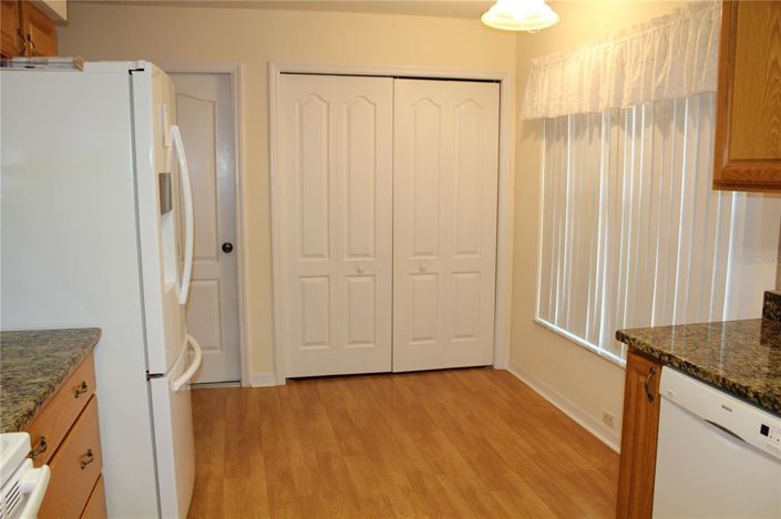 Image No.10-3 Bed House for sale