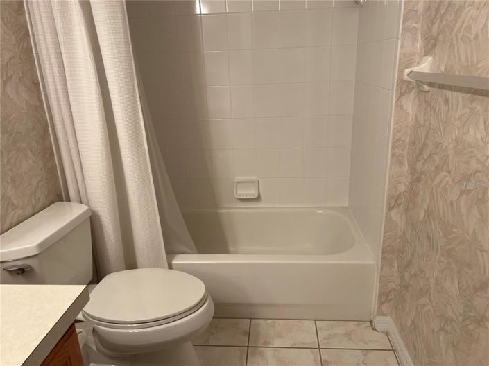 Image No.17-3 Bed House for sale