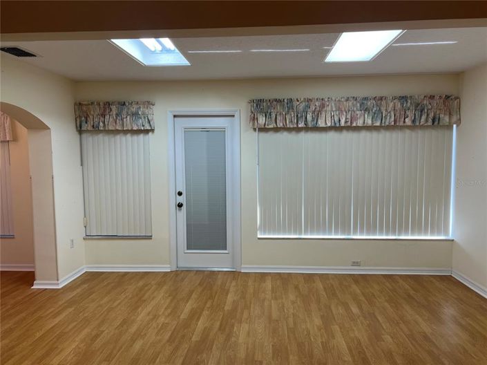 Image No.20-3 Bed House for sale