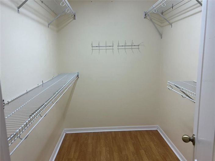 Image No.23-3 Bed House for sale