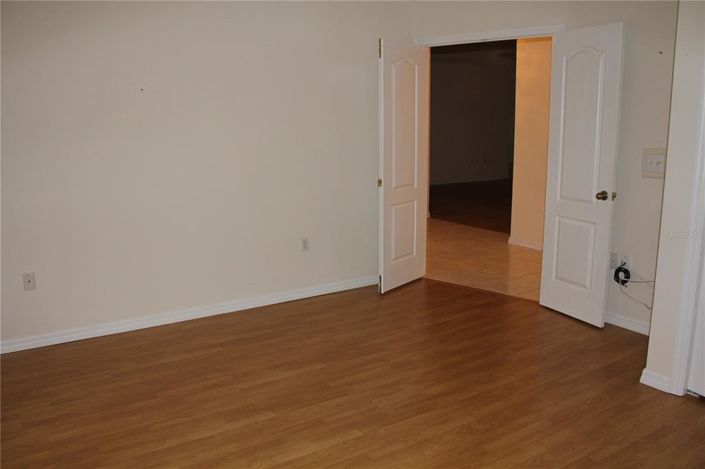 Image No.30-3 Bed House for sale