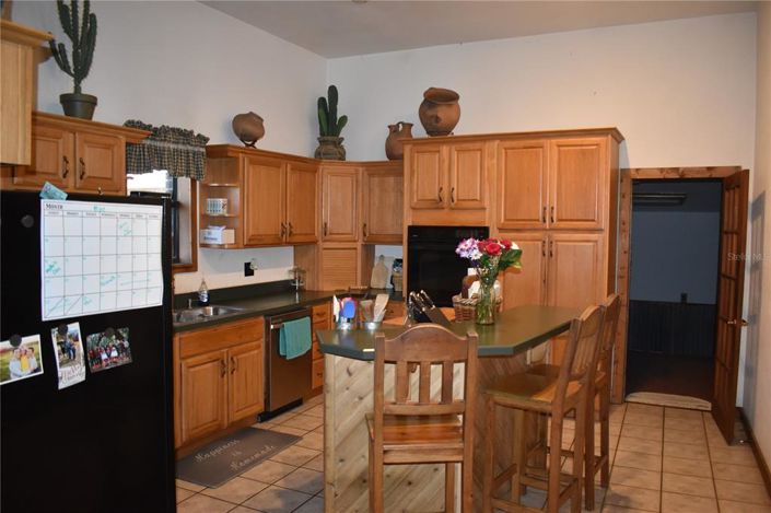 Image No.52-4 Bed House for sale