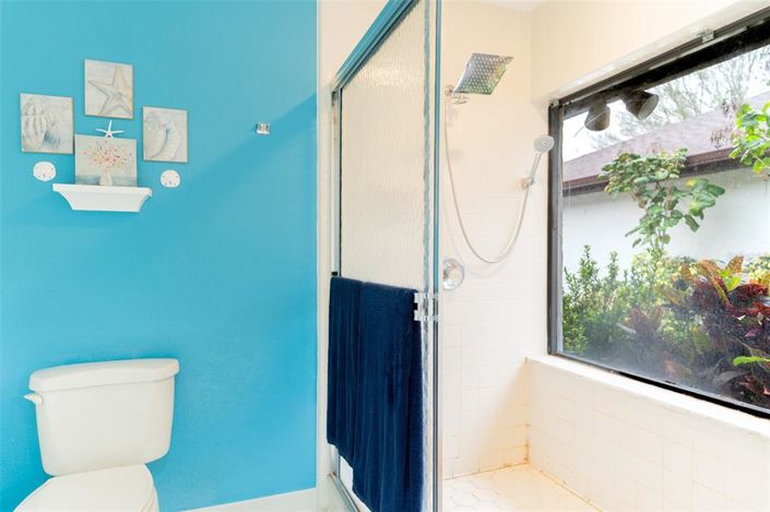 Image No.11-2 Bed House for sale