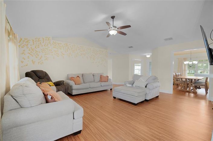 Image No.14-4 Bed House for sale