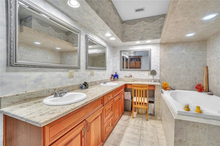 Image No.28-4 Bed House for sale