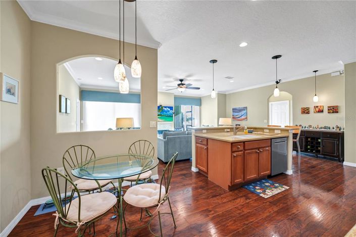 Image No.10-3 Bed House for sale