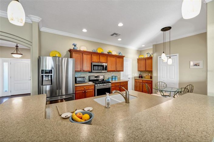 Image No.17-3 Bed House for sale