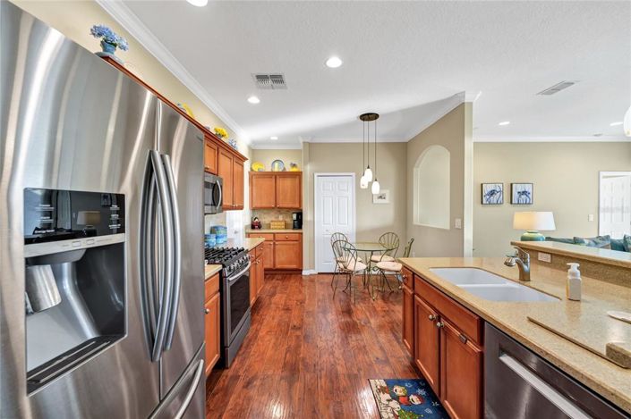 Image No.18-3 Bed House for sale