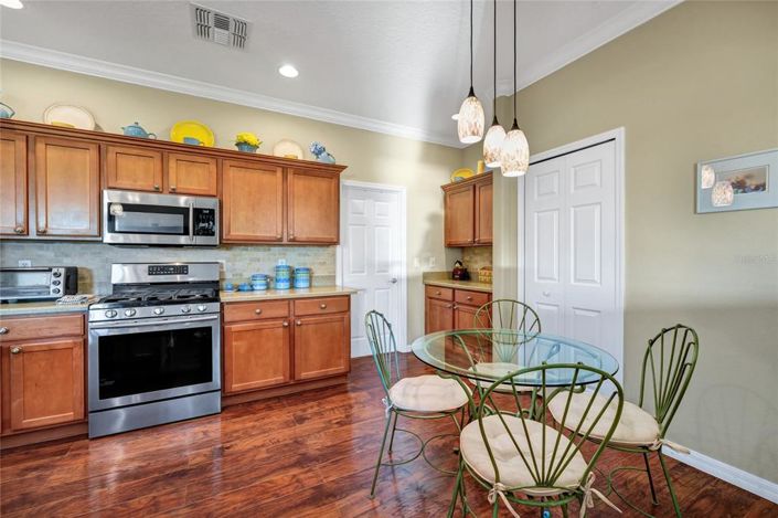 Image No.19-3 Bed House for sale