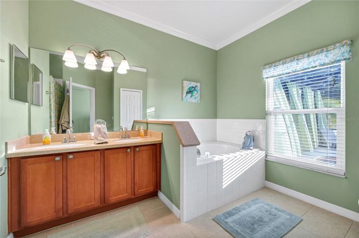 Image No.23-3 Bed House for sale