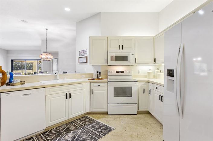 Image No.18-3 Bed Townhouse for sale