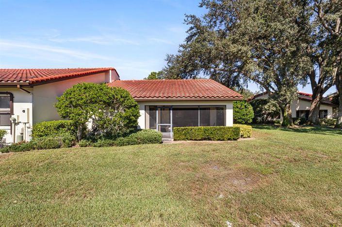 Image No.33-3 Bed Townhouse for sale