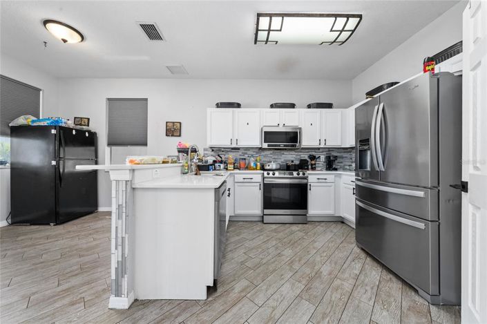 Image No.13-5 Bed House for sale