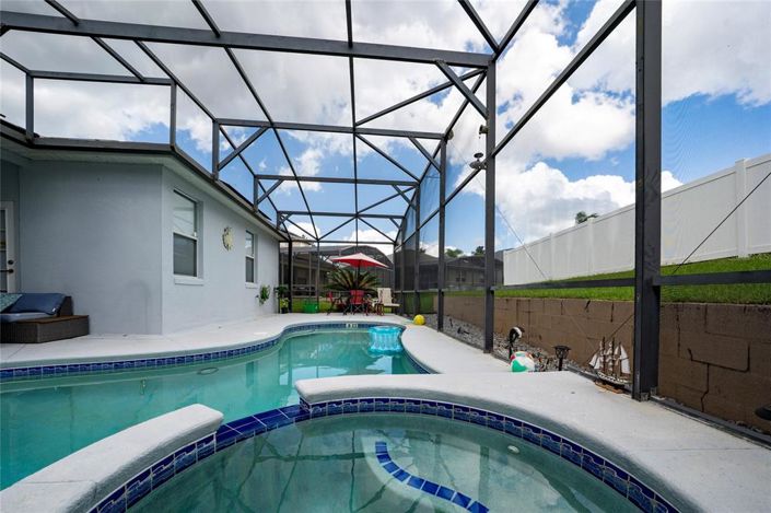 Image No.24-5 Bed House for sale