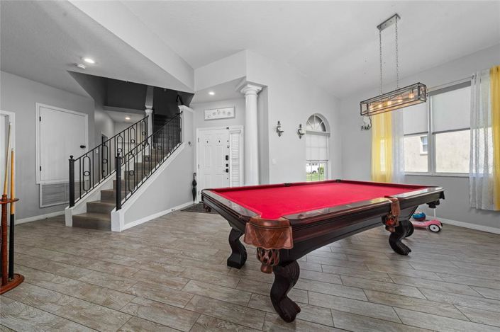 Image No.8-5 Bed House for sale