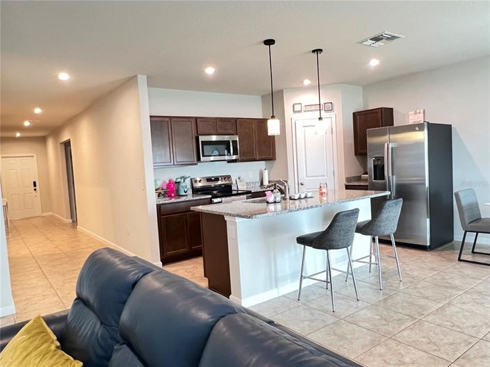 Image No.19-4 Bed House for sale