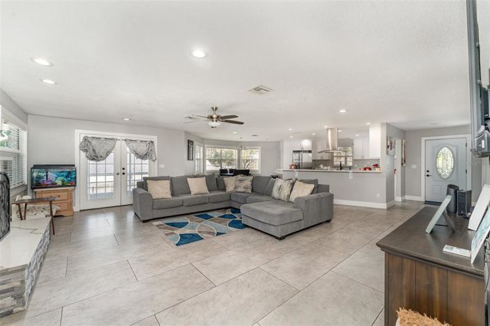 Image No.4-3 Bed House for sale