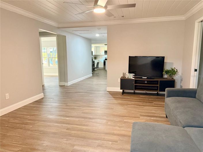 Image No.13-4 Bed House for sale