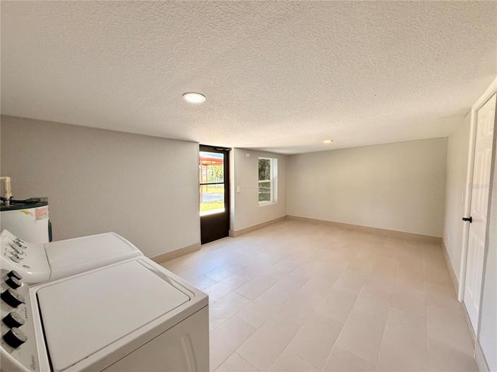 Image No.30-4 Bed House for sale