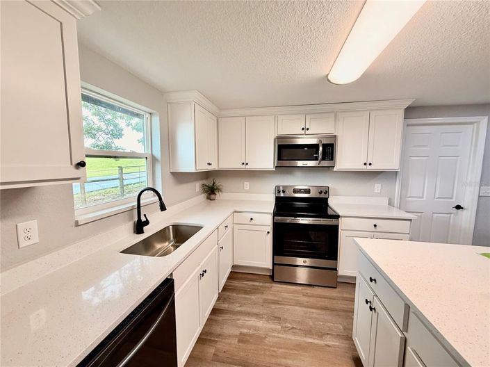 Image No.4-4 Bed House for sale