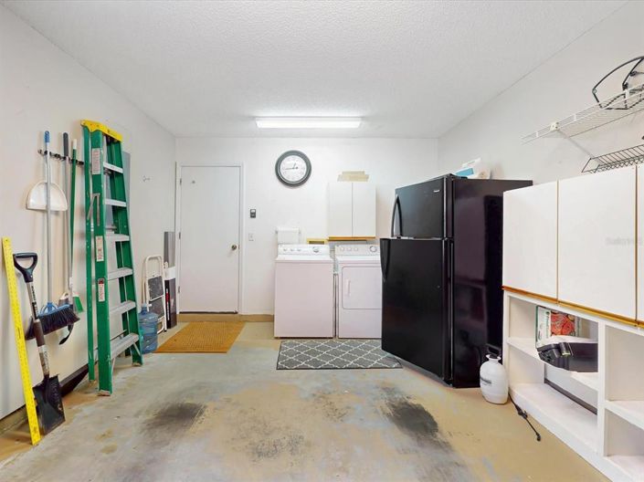 Image No.30-3 Bed Townhouse for sale