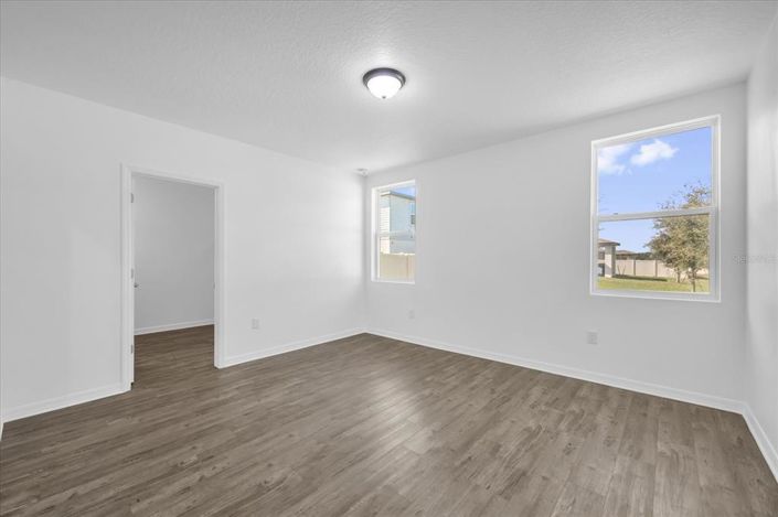 Image No.12-3 Bed House for sale