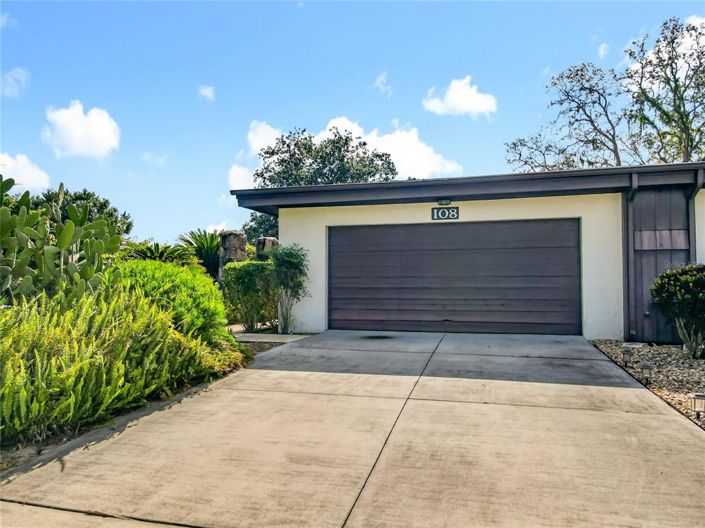 Image No.2-Maison de ville de 2 chambres à vendre à Saint John