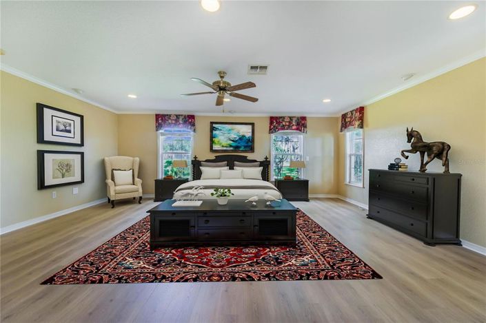 Image No.42-3 Bed House for sale