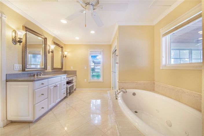 Image No.46-3 Bed House for sale