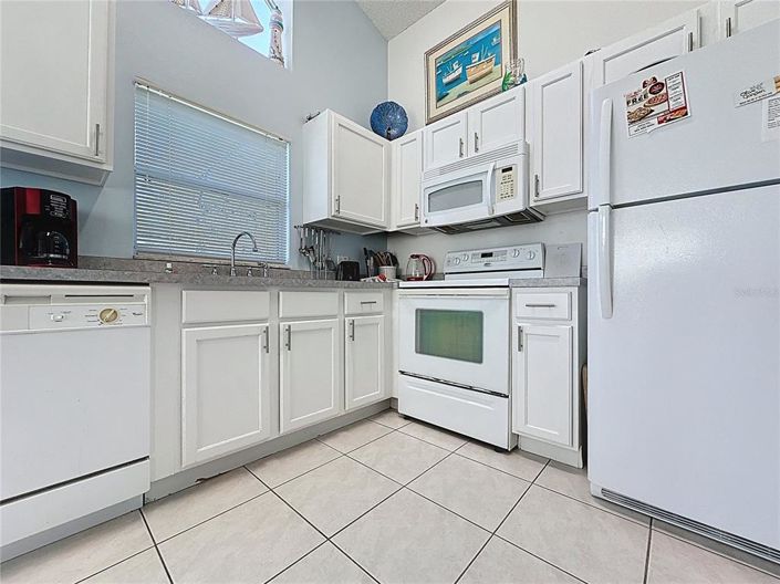 Image No.14-3 Bed House for sale