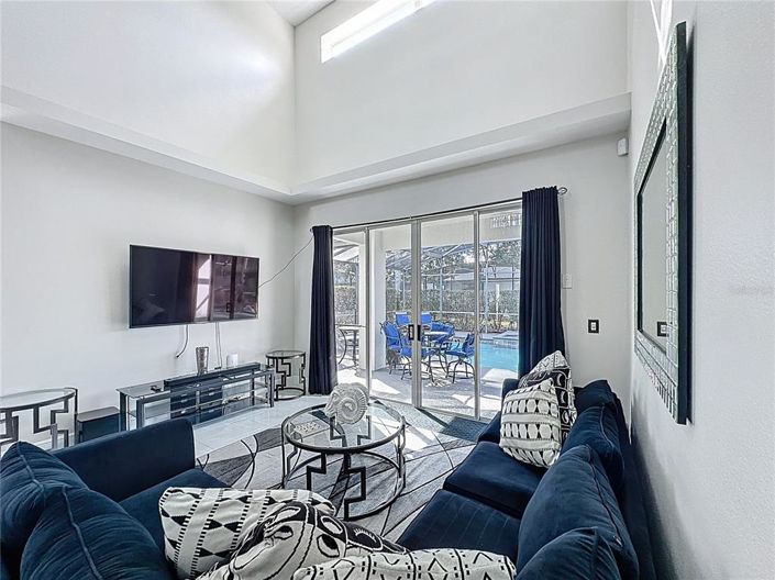 Image No.20-6 Bed House for sale