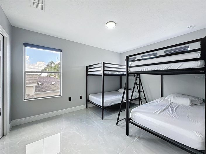 Image No.47-6 Bed House for sale