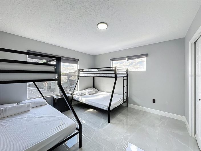 Image No.53-6 Bed House for sale