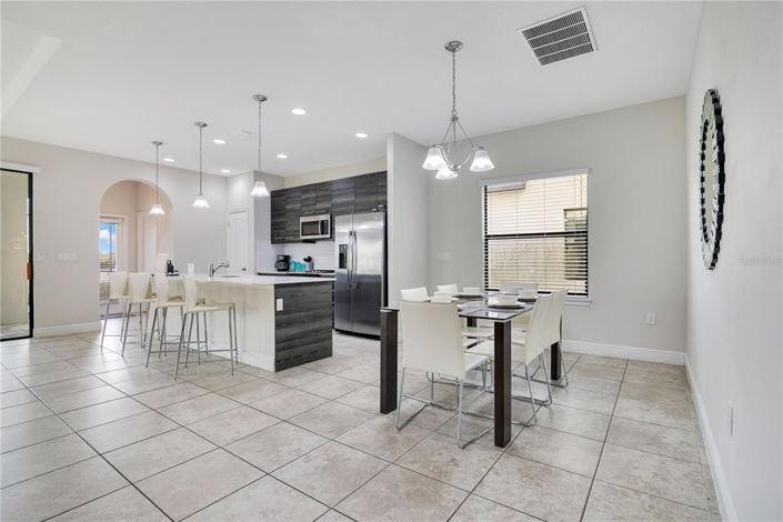 Image No.8-Maison de 4 chambres à vendre à Saint John