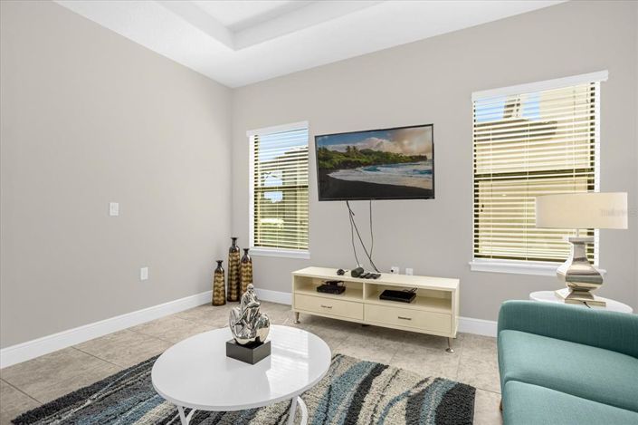 Image No.22-4 Bed House for sale