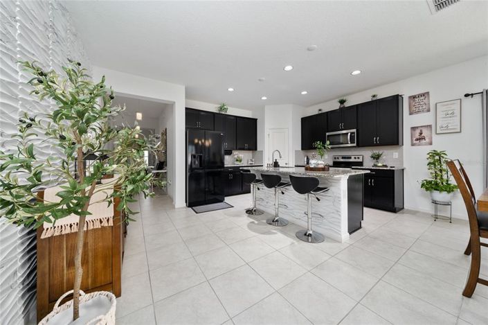 Image No.13-4 Bed House for sale