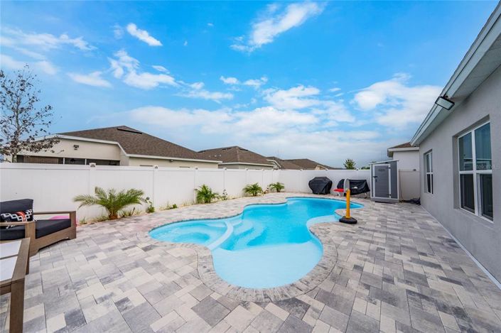 Image No.27-4 Bed House for sale