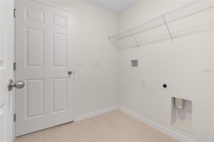 Image No.17-4 Bed House for sale