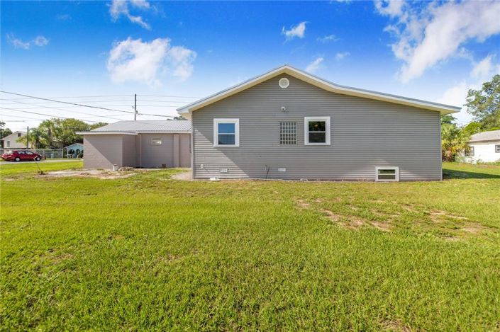 Image No.27-4 Bed House for sale