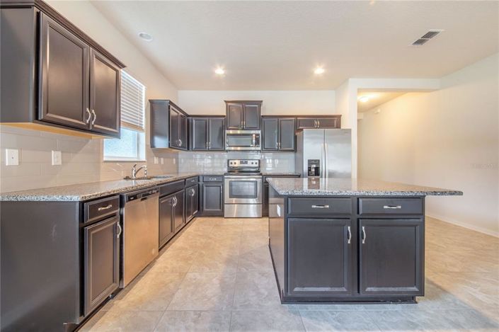 Image No.10-4 Bed House for sale