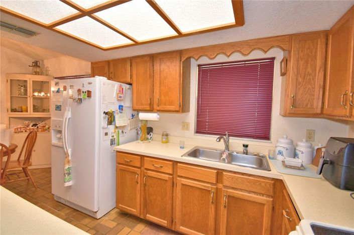 Image No.10-2 Bed House for sale