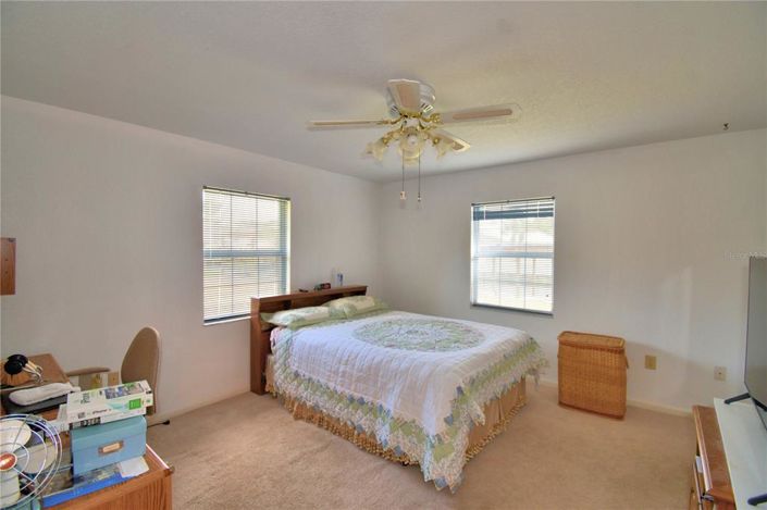 Image No.18-2 Bed House for sale