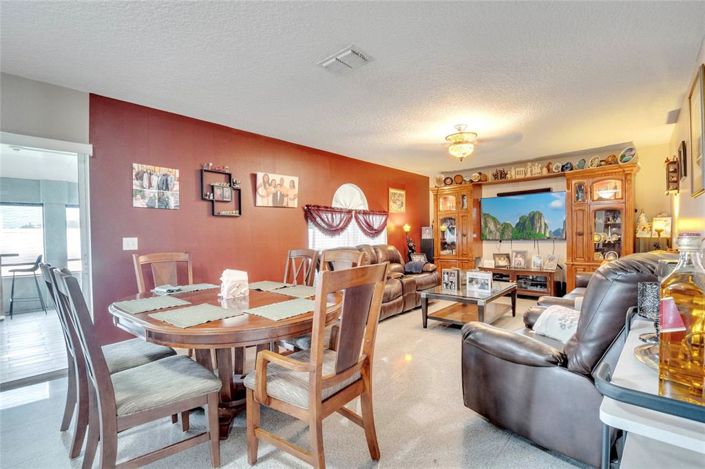 Image No.19-4 Bed House for sale