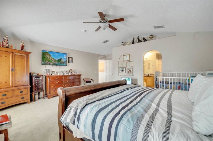 Image No.31-4 Bed House for sale