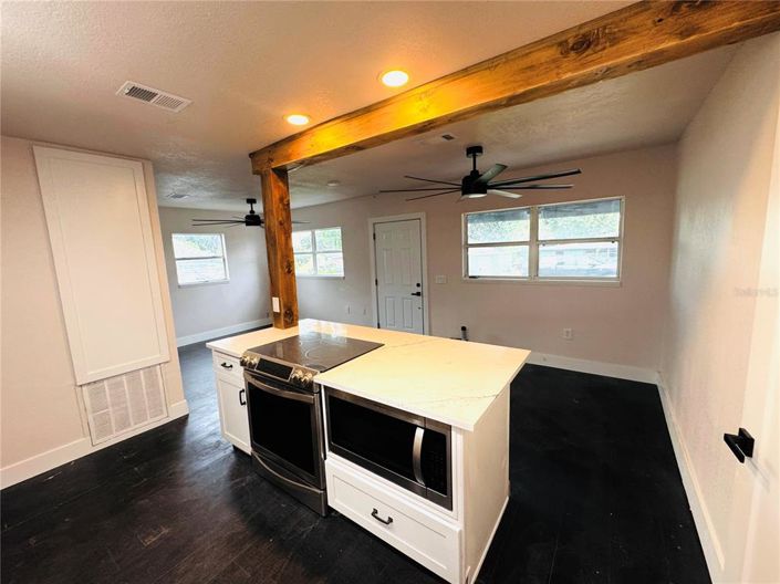 Image No.7-Maison de 4 chambres à vendre à Saint John